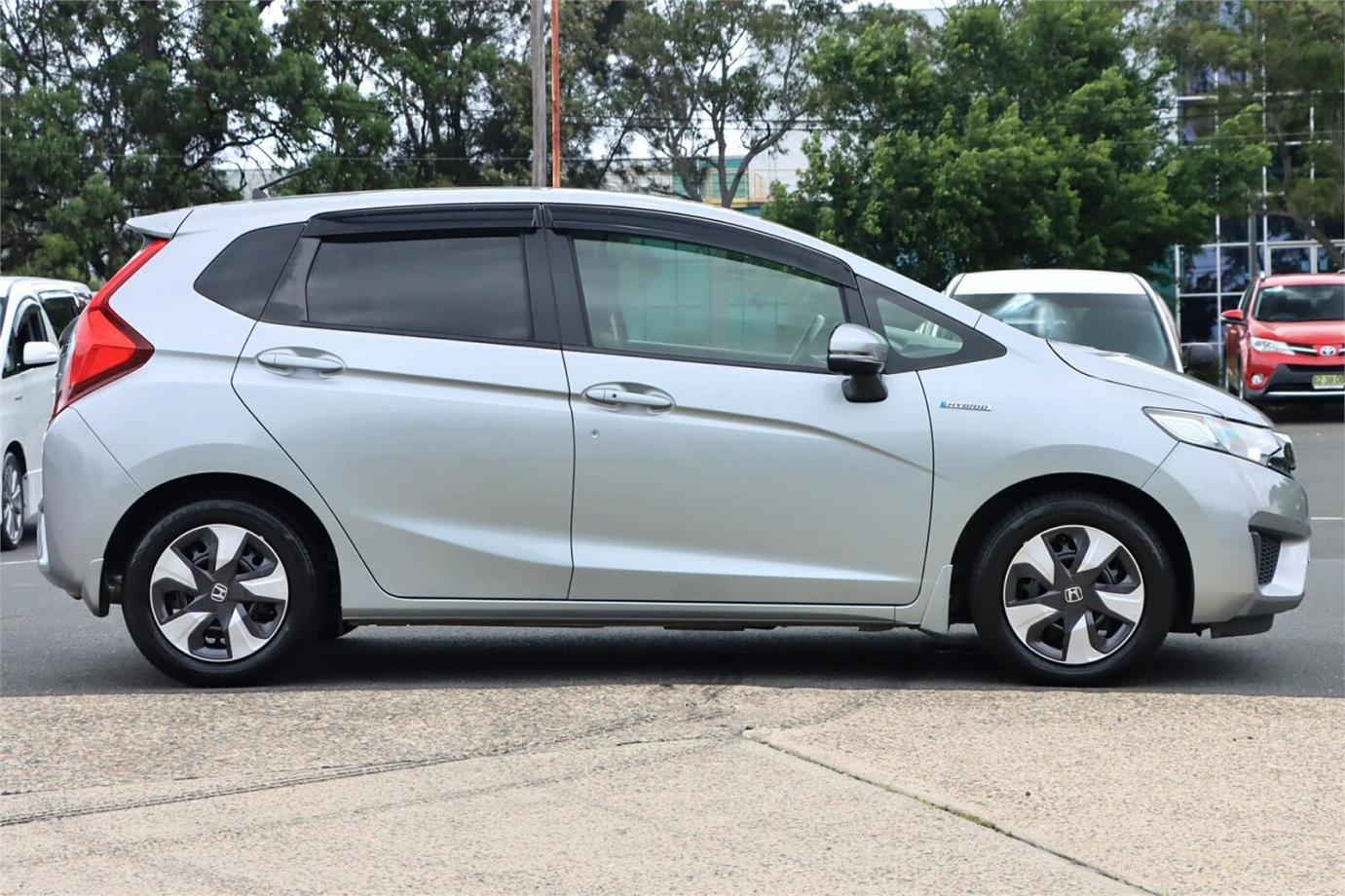 2015 Honda Fit F-package (hybrid)-3