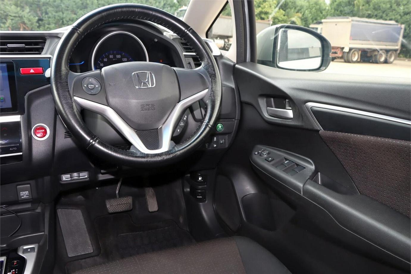 2015 Honda Fit F-package (hybrid)-18