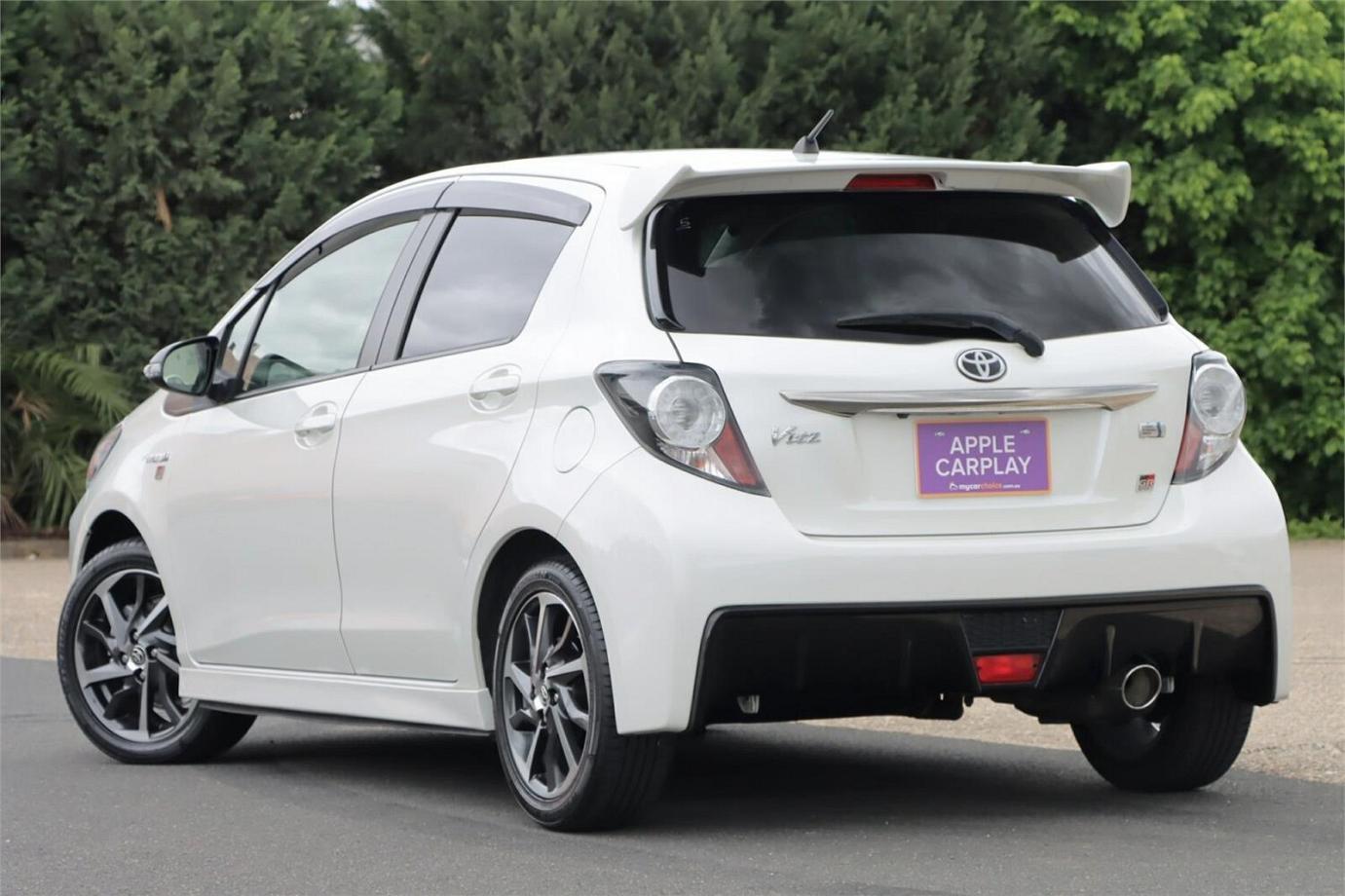 2017 Toyota Vitz Gr Sport (hybrid)-9