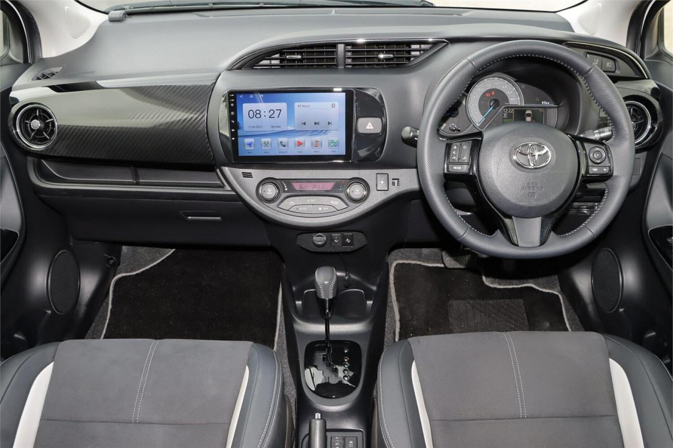 2017 Toyota Vitz Gr Sport (hybrid)-14