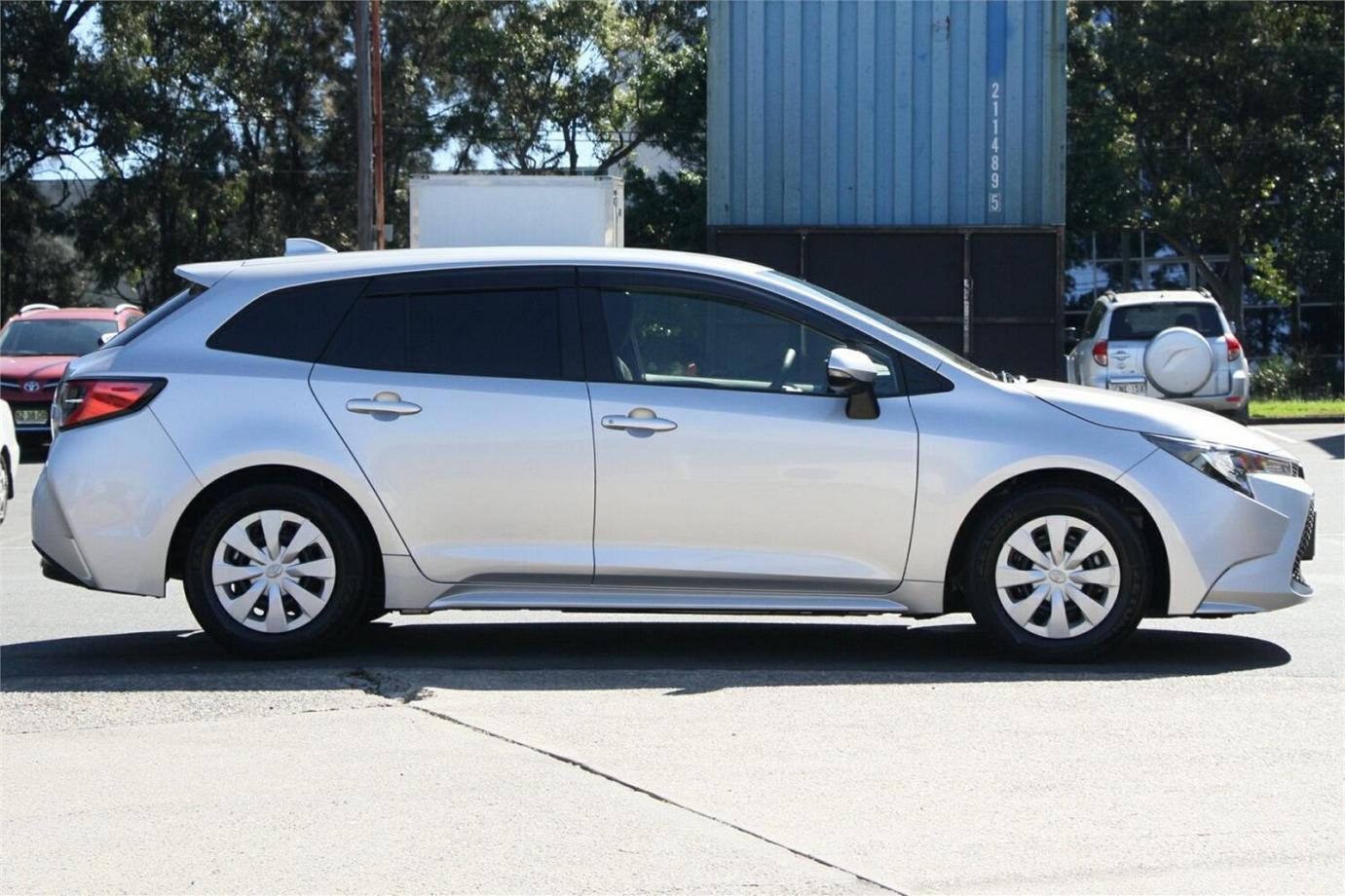 2021 Toyota Corolla Touring G-x (hybrid)-3