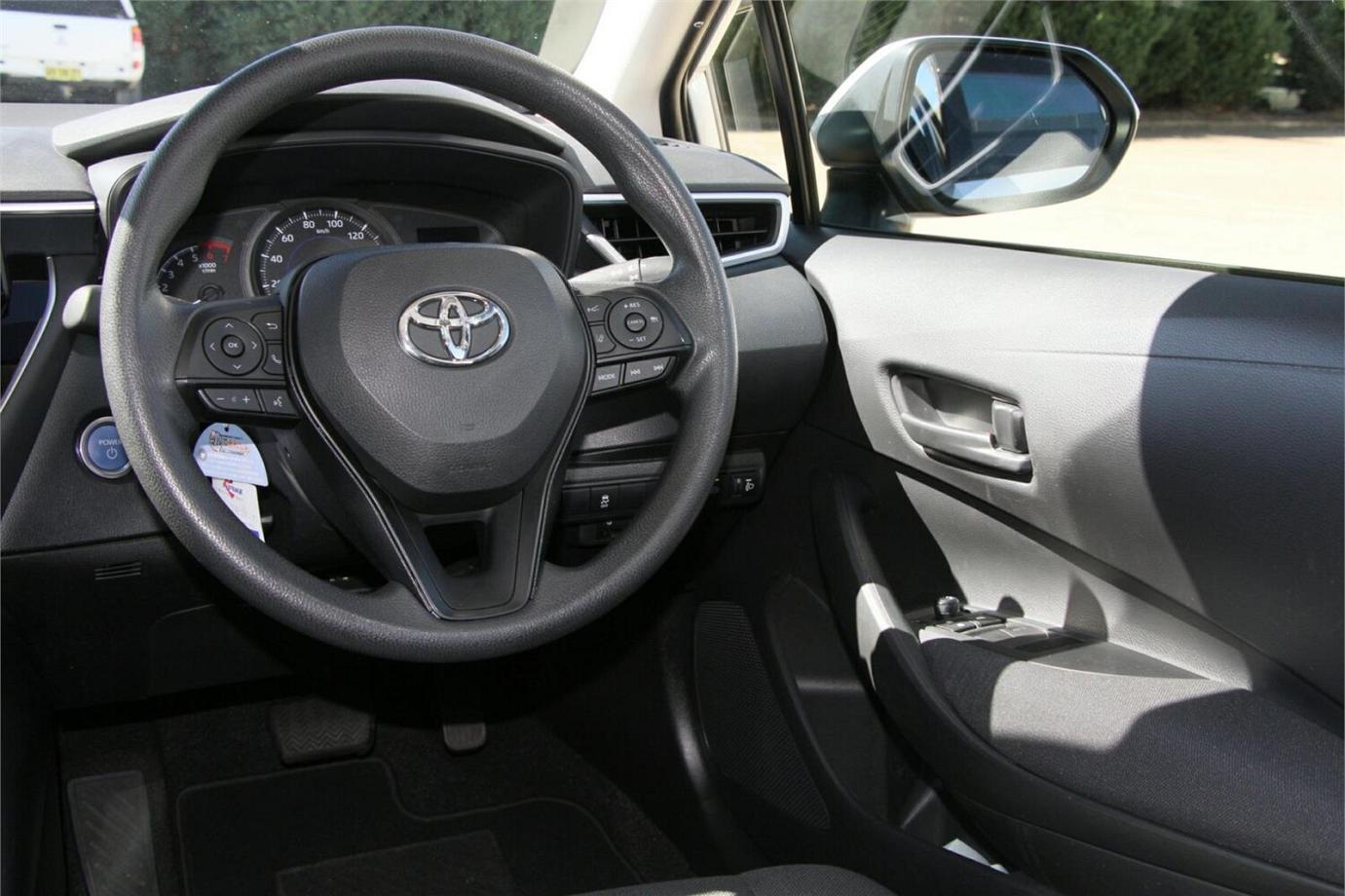 2021 Toyota Corolla Touring G-x (hybrid)-15