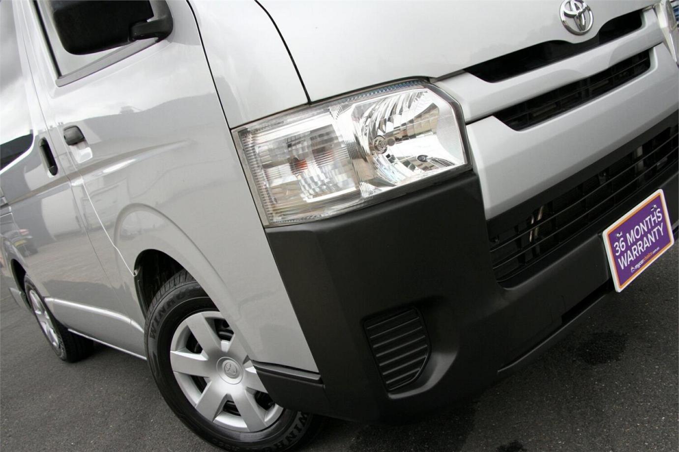 2017 Toyota Hiace Dx-19