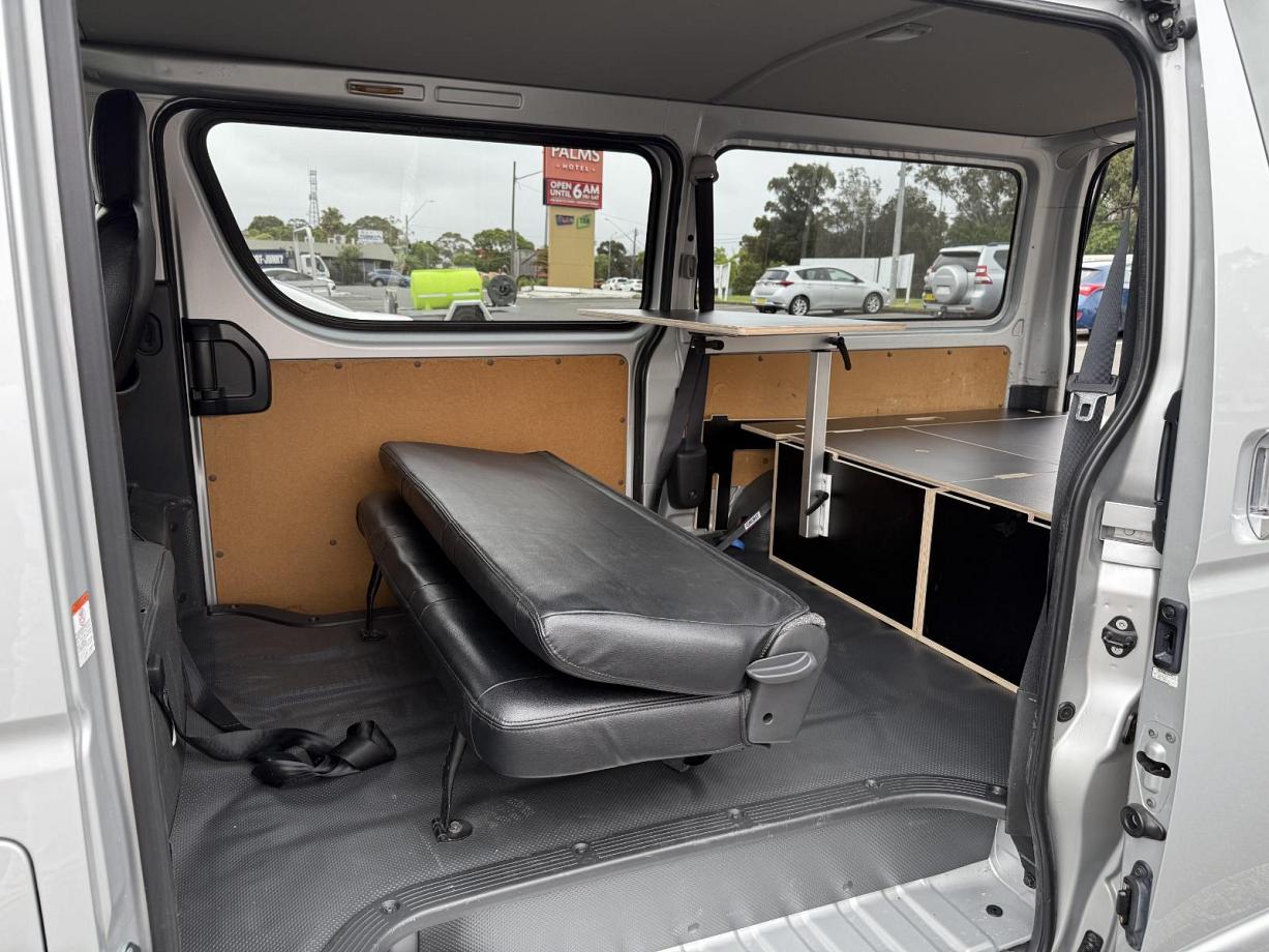 2015 Toyota Hiace Dx Gl Package (camper Kit)-4