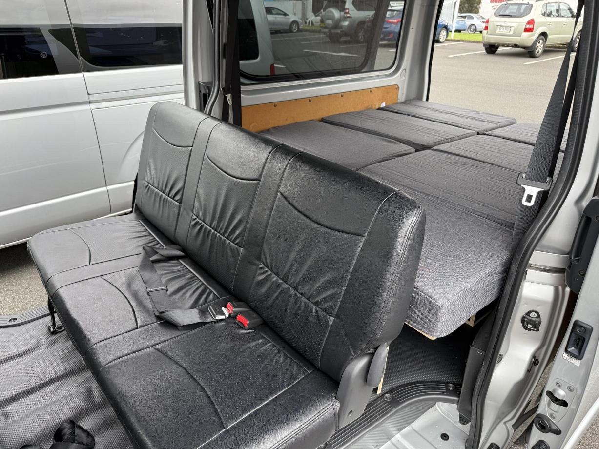 2015 Toyota Hiace Dx Gl Package (camper Kit)-5