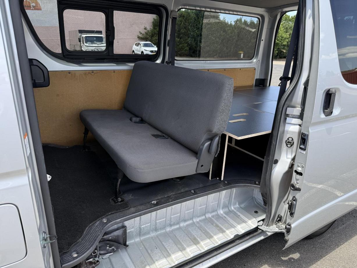 2017 Toyota Hiace Dx (camper Kit)-3