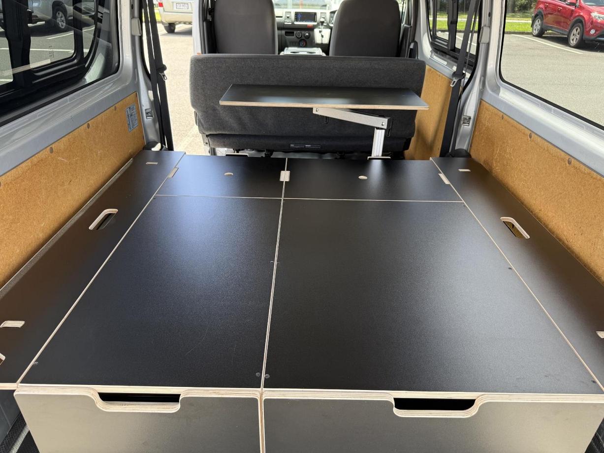 2017 Toyota Hiace Dx (camper Kit)-7