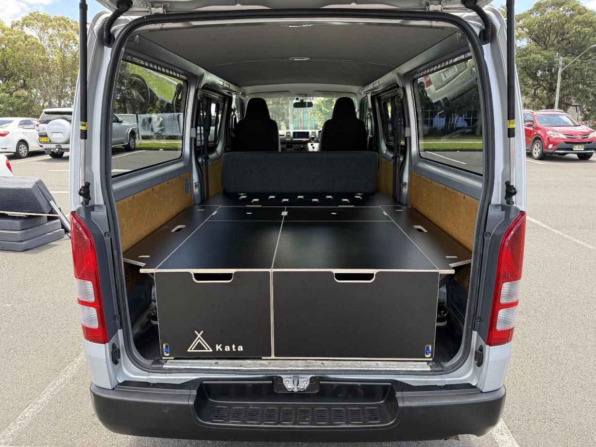 2017 Toyota Hiace Dx (camper Kit)-8