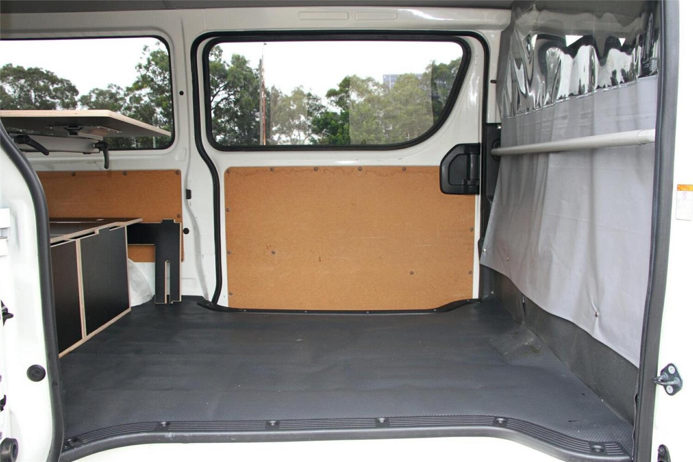 2018 Toyota Hiace Dx (camper Kit)-3