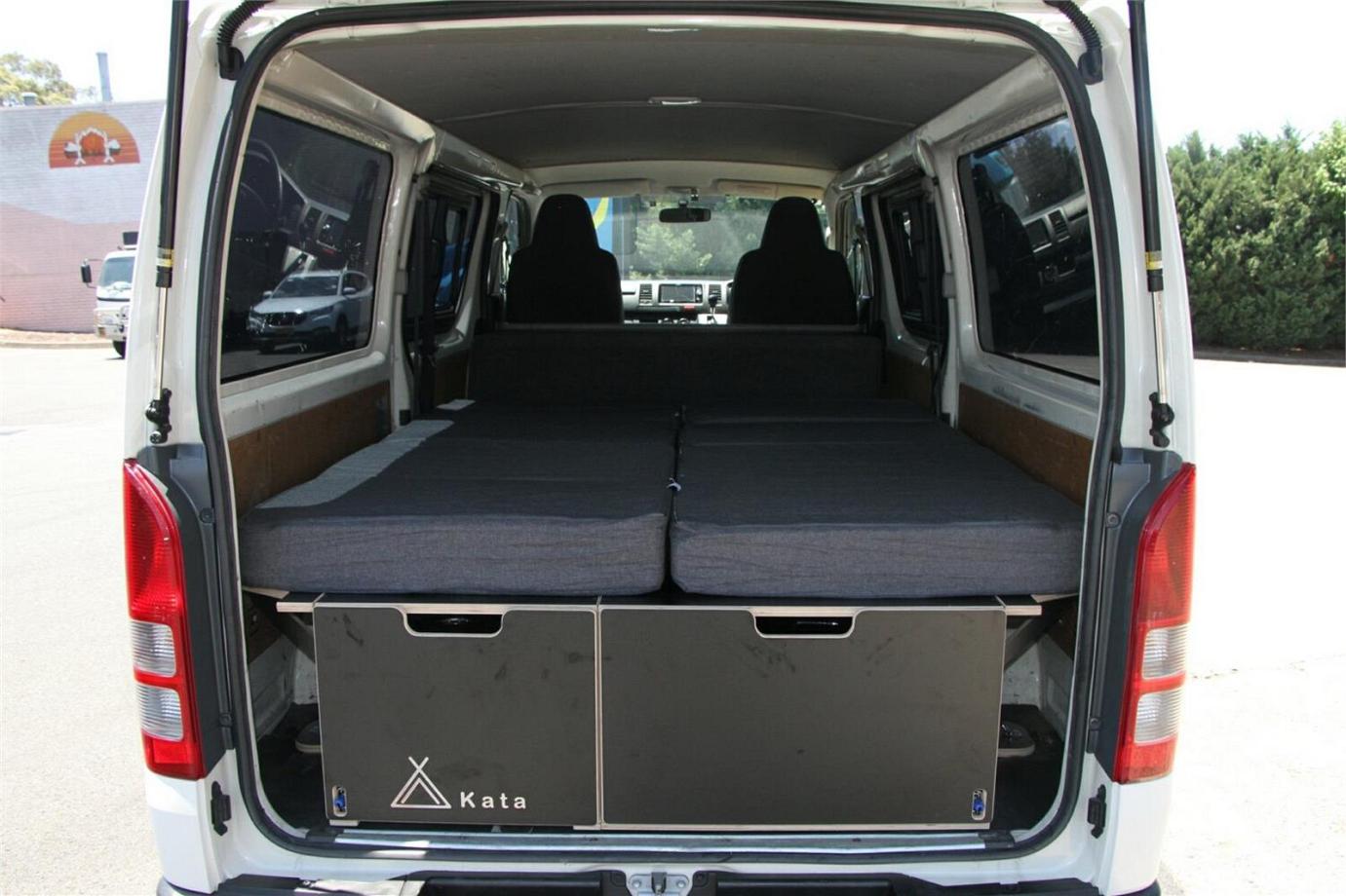 2017 Toyota Hiace Dx (camper Kit)-16