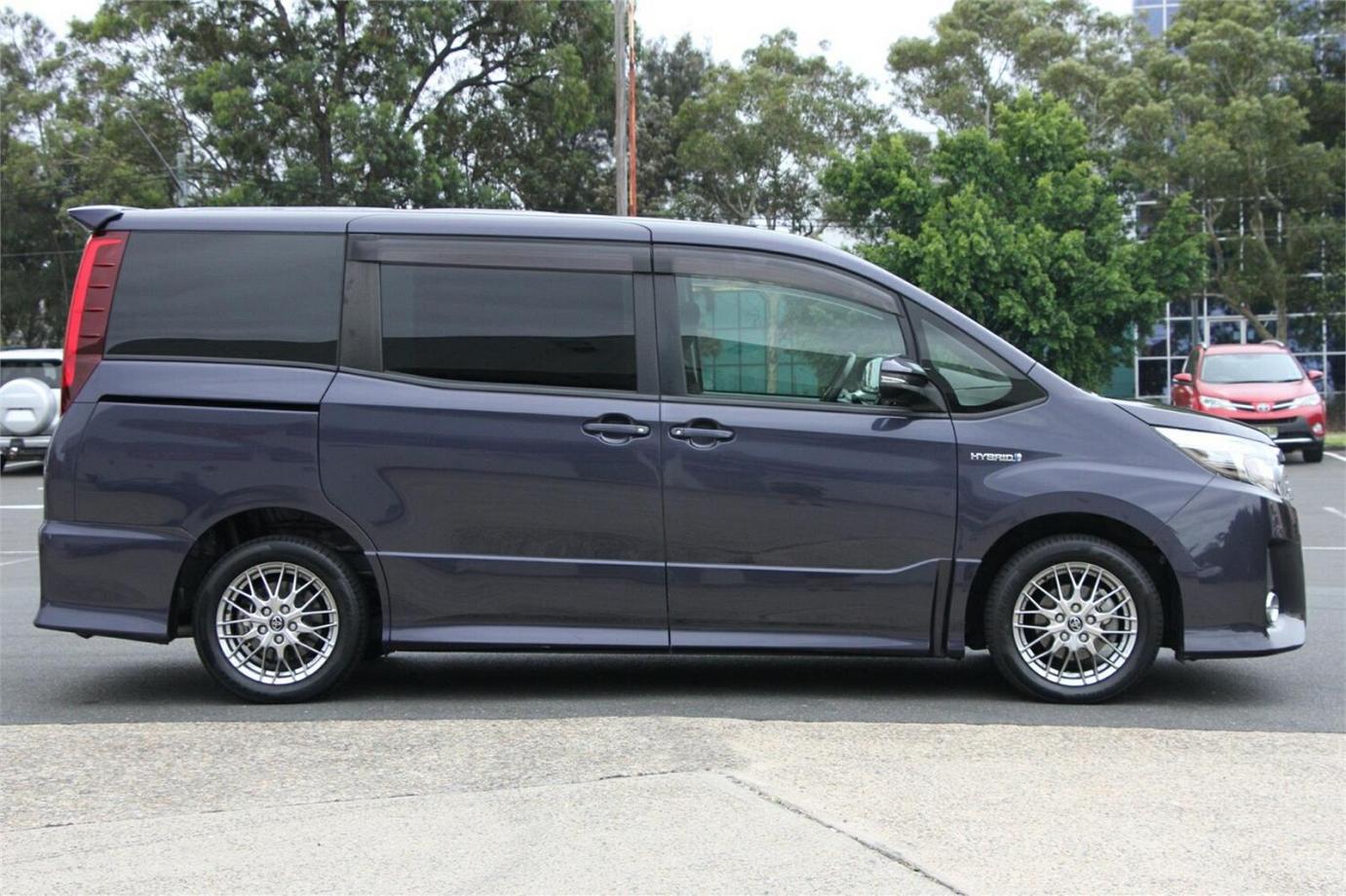 2016 Toyota Noah Si (hybrid)-14